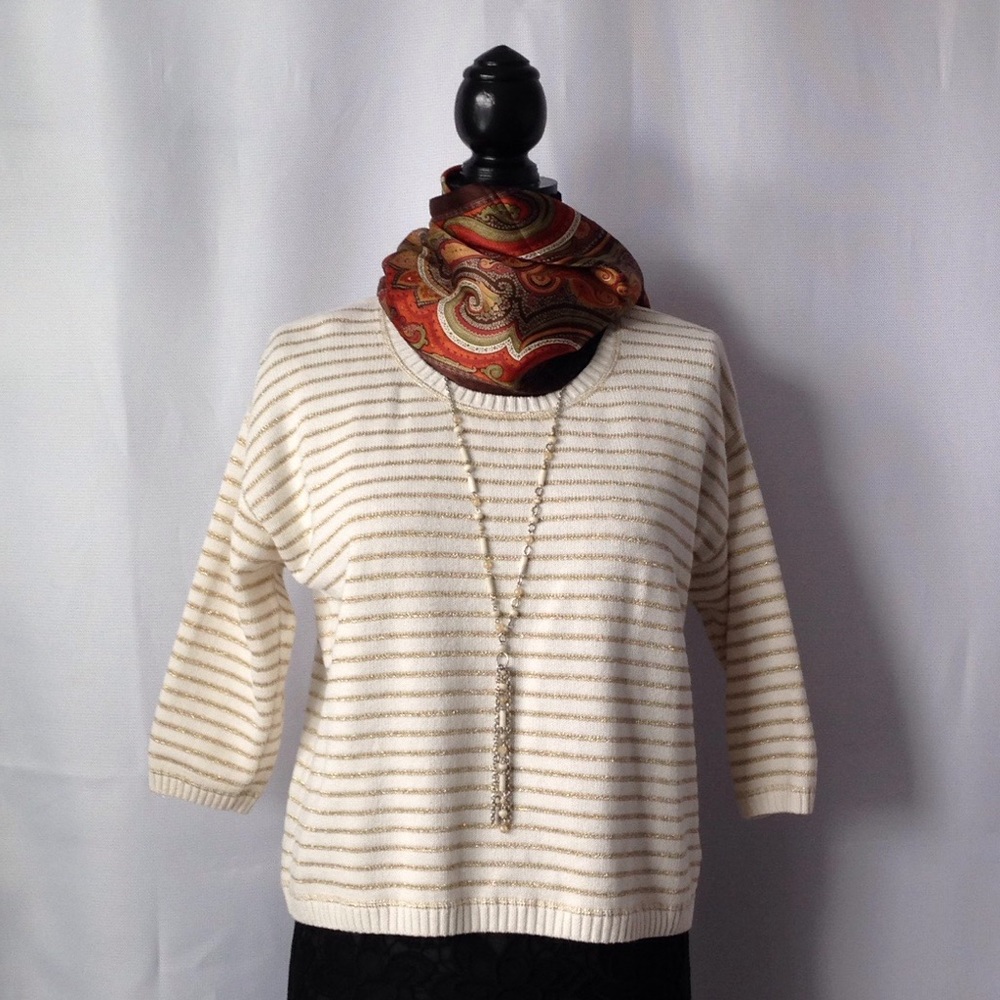 ⬇️$20 - Liz Claiborne Cream/Gold Stripe Sweater